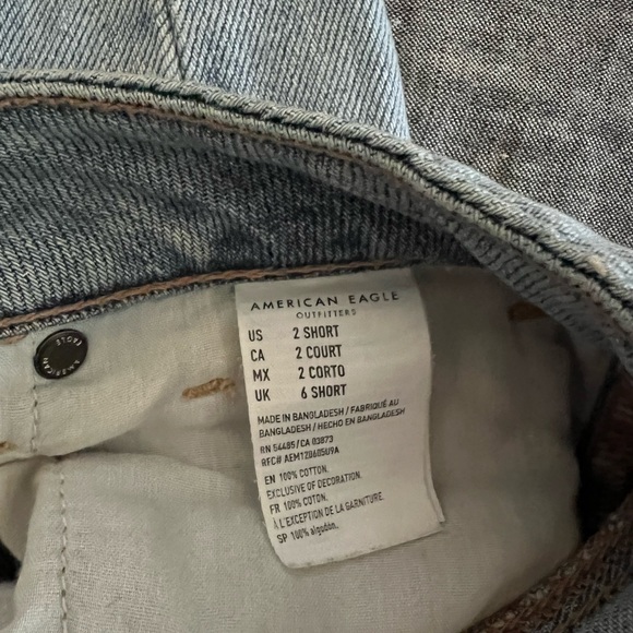 AE High-rise distressed jeans - Picture 4 of 7